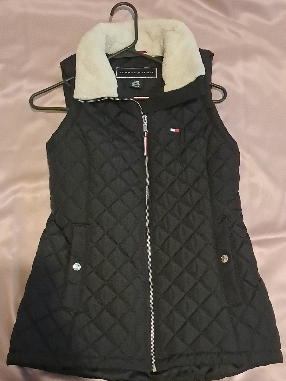 Tommy Hilfiger Black Quilted Vest with Cream Sherpa Collar